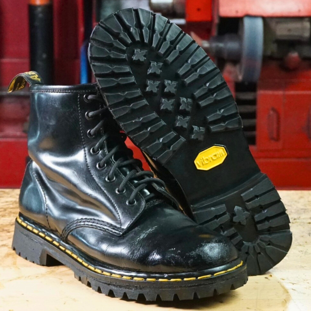 Hotel Kalinga Martens 101 Brando In Black Crushed Velvet Velvet